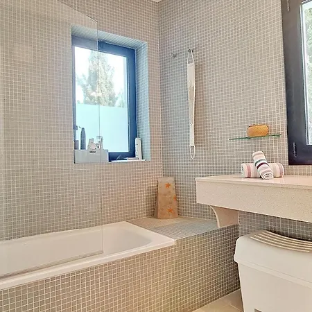 Moderna Con Piscina Privada Y Aire Acondicionado 6 Pers En Teulada, Cerca De La Playa - Hisp-216-237 *
